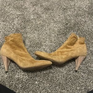 Alice and Olivia suede ankle boot size 38